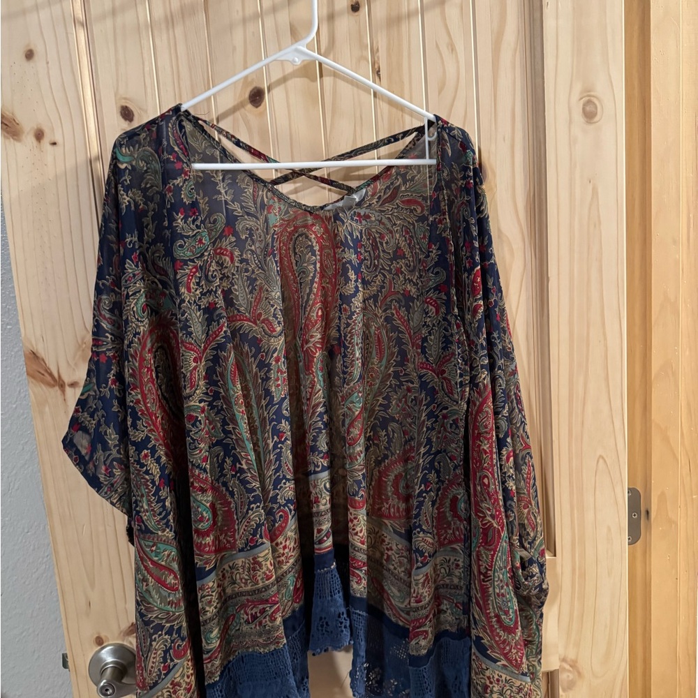 Lovesick Navy and Red Paisley Blouse